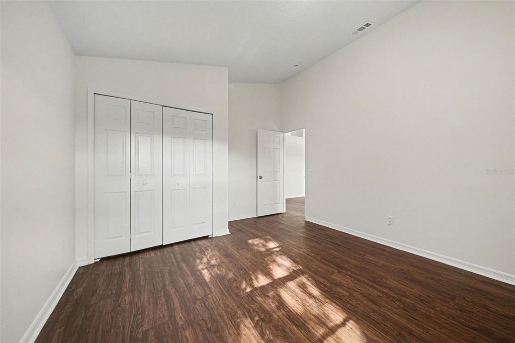 Image 11 of property listing at 321 STERLING LAKE DRIVE, Ocoee, FL 34761