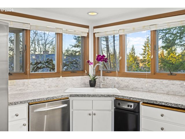 13187 Nw BURTON St, Portland, OR 97229