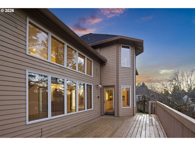 13187 Nw BURTON St, Portland, OR 97229