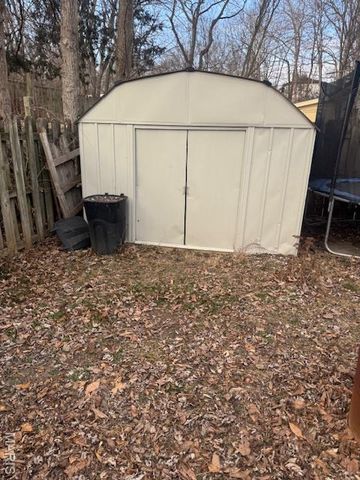 1705 Little Brennan Road, High Ridge, MO 63049