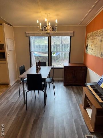 1705 Little Brennan Road, High Ridge, MO 63049