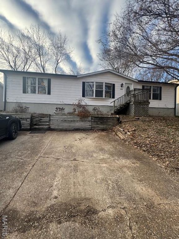 1705 Little Brennan Road, High Ridge, MO 63049