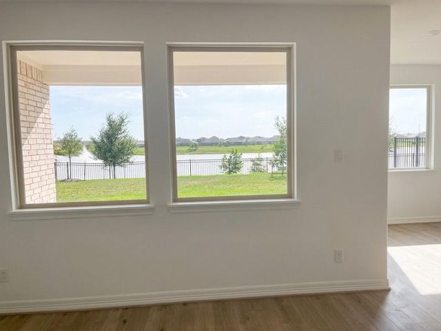 5839 Westwood Shore Drive, Katy, TX 77493