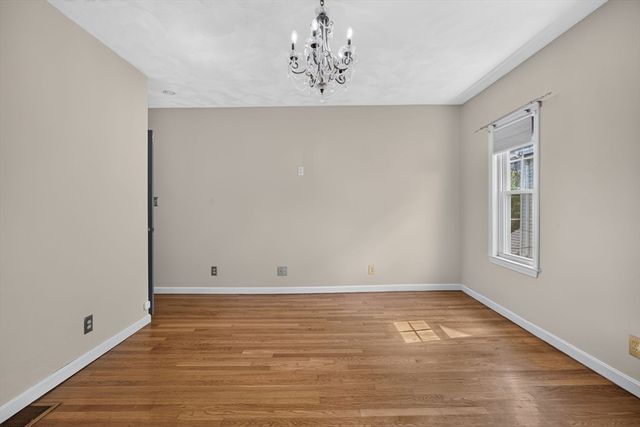 18 Henry St, Everett, MA 02149