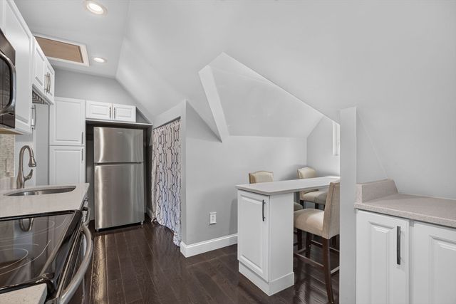 18 Henry St, Everett, MA 02149