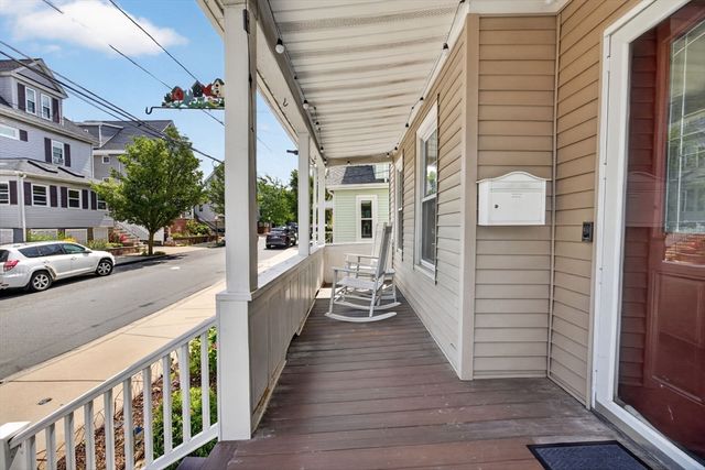 18 Henry St, Everett, MA 02149