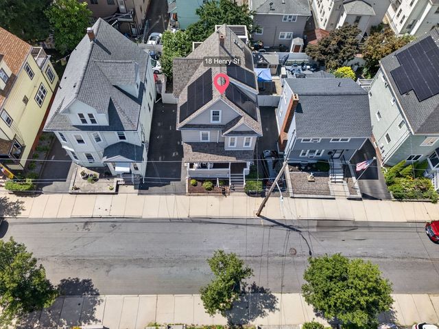 18 Henry St, Everett, MA 02149