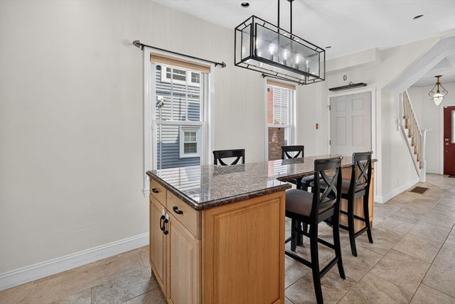 18 Henry St, Everett, MA 02149