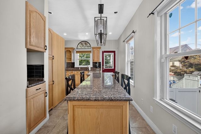 18 Henry St, Everett, MA 02149