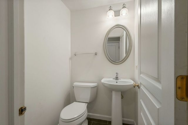 495 Metropolitan Street 495, Aurora, IL 60502