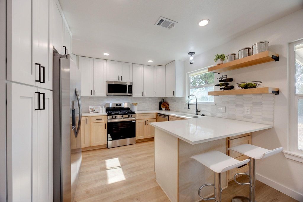 10003 Quail Hutch DR, Austin, TX 78758