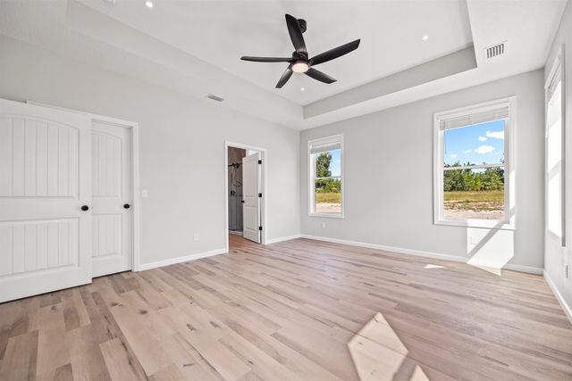 241 SW Canopy Trail, Madison, FL 32340