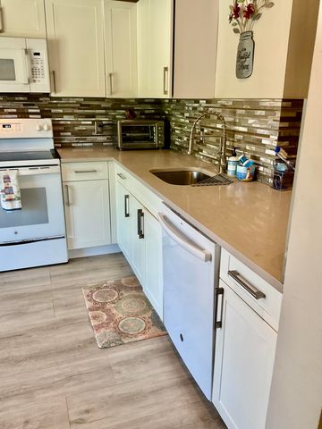 13045 Albright Court 11, Wellington, FL 33414