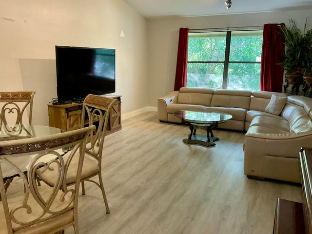 13045 Albright Court 11, Wellington, FL 33414