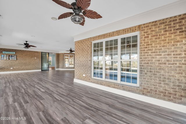 8476 Compass Pointe East Wynd NE, Leland, NC 28451