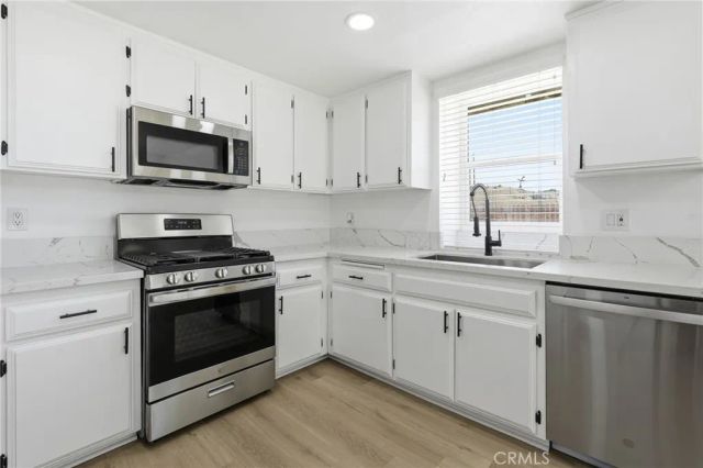 16853 Lambert Lane, Victorville, CA 92395