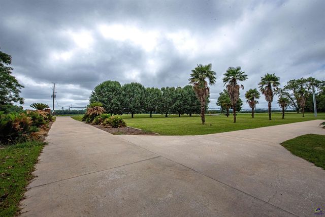 8715 Hwy 41, Vienna, GA 31092