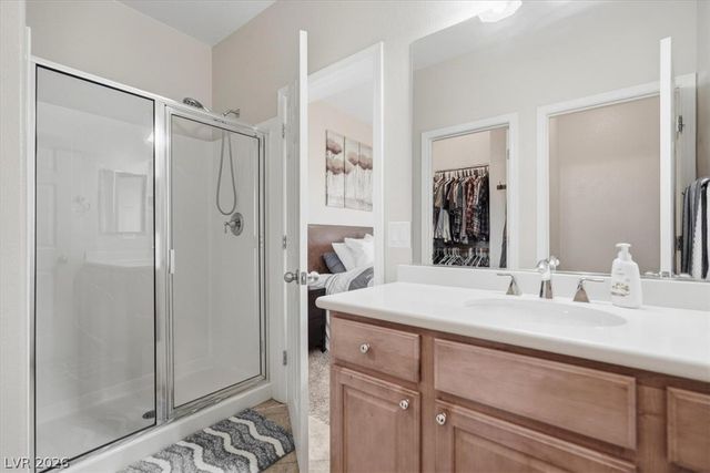 8709 Echo Grande Drive, Las Vegas, NV 89131