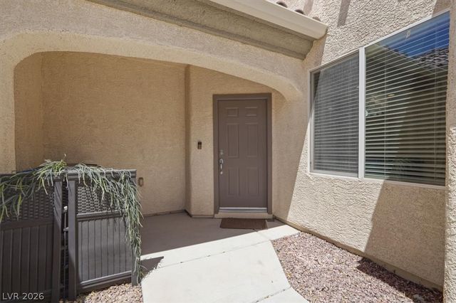8709 Echo Grande Drive, Las Vegas, NV 89131