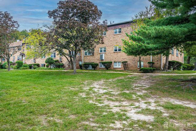 60 College Drive, Edison, NJ 08817