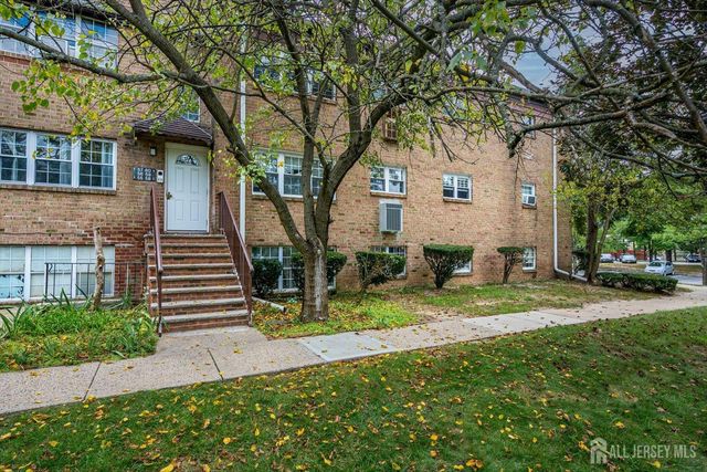 60 College Drive, Edison, NJ 08817