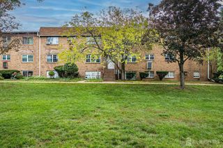 60 College Drive, Edison, NJ 08817
