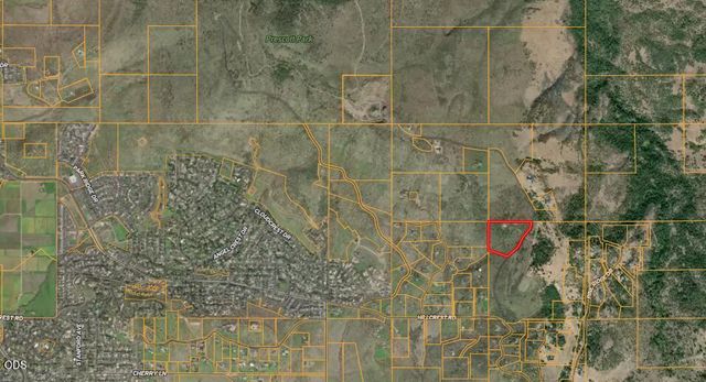 6061 Hillcrest Road, Medford, OR 97504