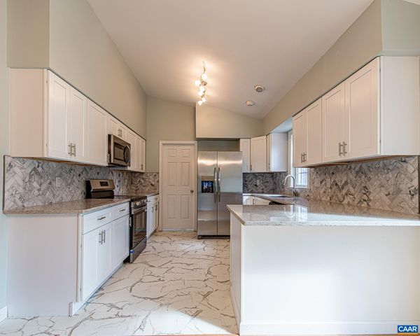 9 AMETHYST RD, Palmyra, VA 22963