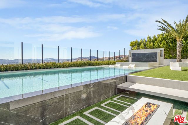 20306 W Willoughby Lane, Porter Ranch (los Angeles), CA 91326