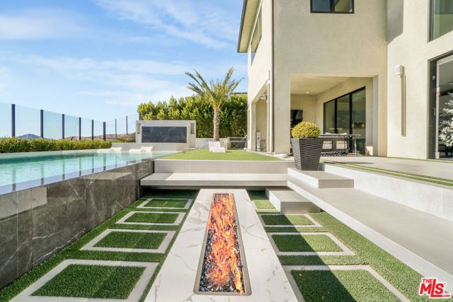 20306 W Willoughby Lane, Porter Ranch (los Angeles), CA 91326