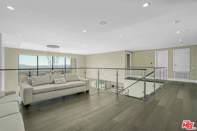 20306 W Willoughby Lane, Porter Ranch (los Angeles), CA 91326