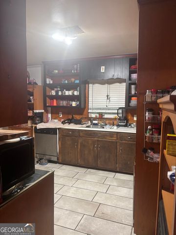 9177 Woodhaven Drive NW, Covington, GA 30014