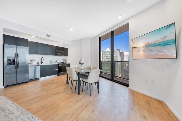 398 NE 5th St 3709, Miami, FL 33132