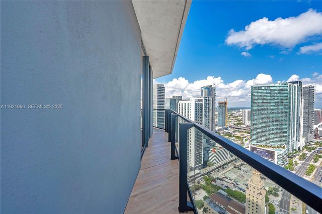 398 NE 5th St 3709, Miami, FL 33132