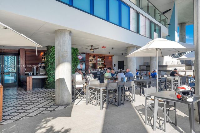 398 NE 5th St 3709, Miami, FL 33132