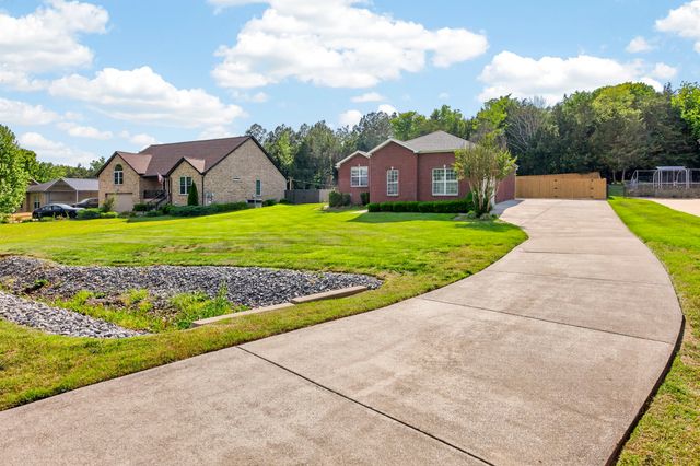 607 Windy Rd, Mount Juliet, TN 37122