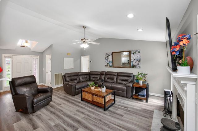 607 Windy Rd, Mount Juliet, TN 37122