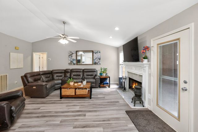 607 Windy Rd, Mount Juliet, TN 37122