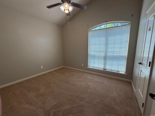 14 PONDS EDGE LANE, Alexander, AR 72002