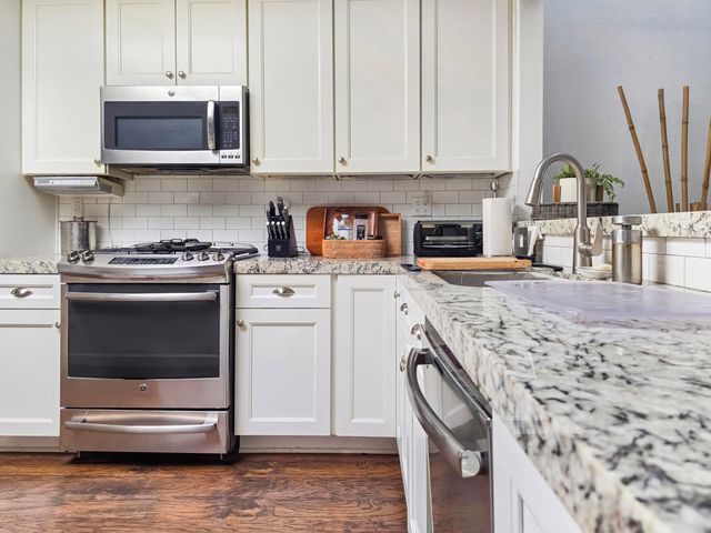 38858 Lobelia Circle, Palm Desert, CA 92211