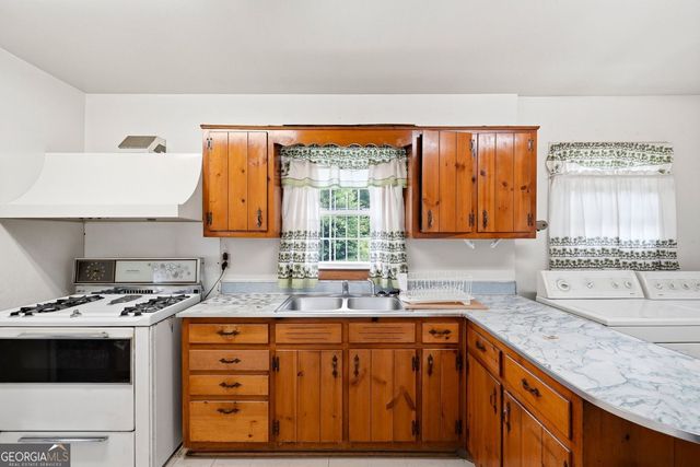 210 Aaron Street NW, Atlanta, GA 30314