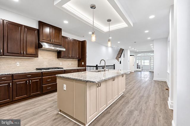 5813 COBBS CREEK PKWY, Philadelphia, PA 19143
