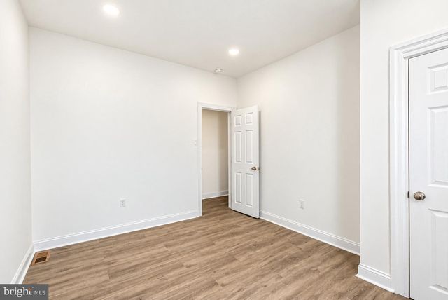 5813 COBBS CREEK PKWY, Philadelphia, PA 19143