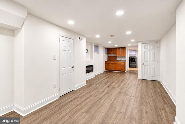 5813 COBBS CREEK PKWY, Philadelphia, PA 19143