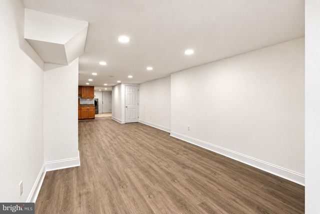 5813 COBBS CREEK PKWY, Philadelphia, PA 19143