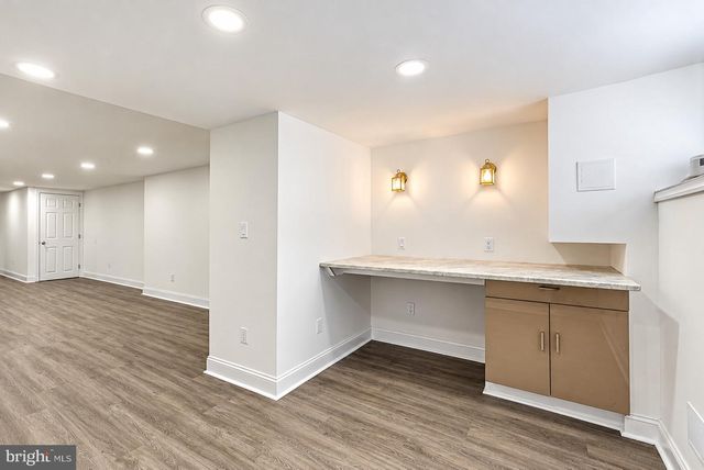 5813 COBBS CREEK PKWY, Philadelphia, PA 19143