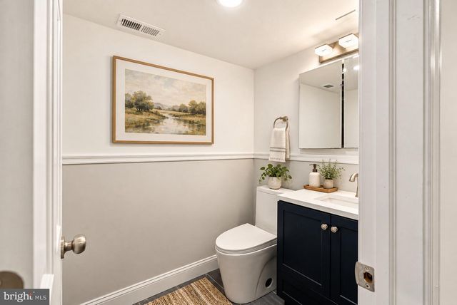 5813 COBBS CREEK PKWY, Philadelphia, PA 19143