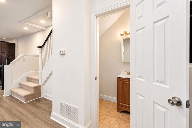5813 COBBS CREEK PKWY, Philadelphia, PA 19143