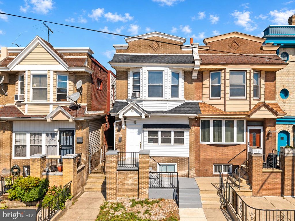 5813 COBBS CREEK PKWY, PHILADELPHIA, PA 19143 — exterior