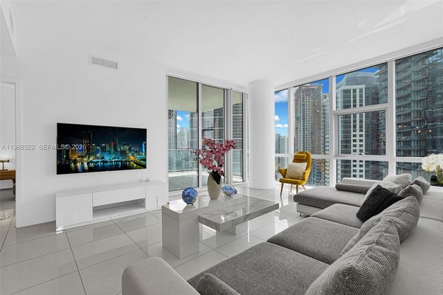 851 NE 1st Avenue 2912, Miami, FL 33132
